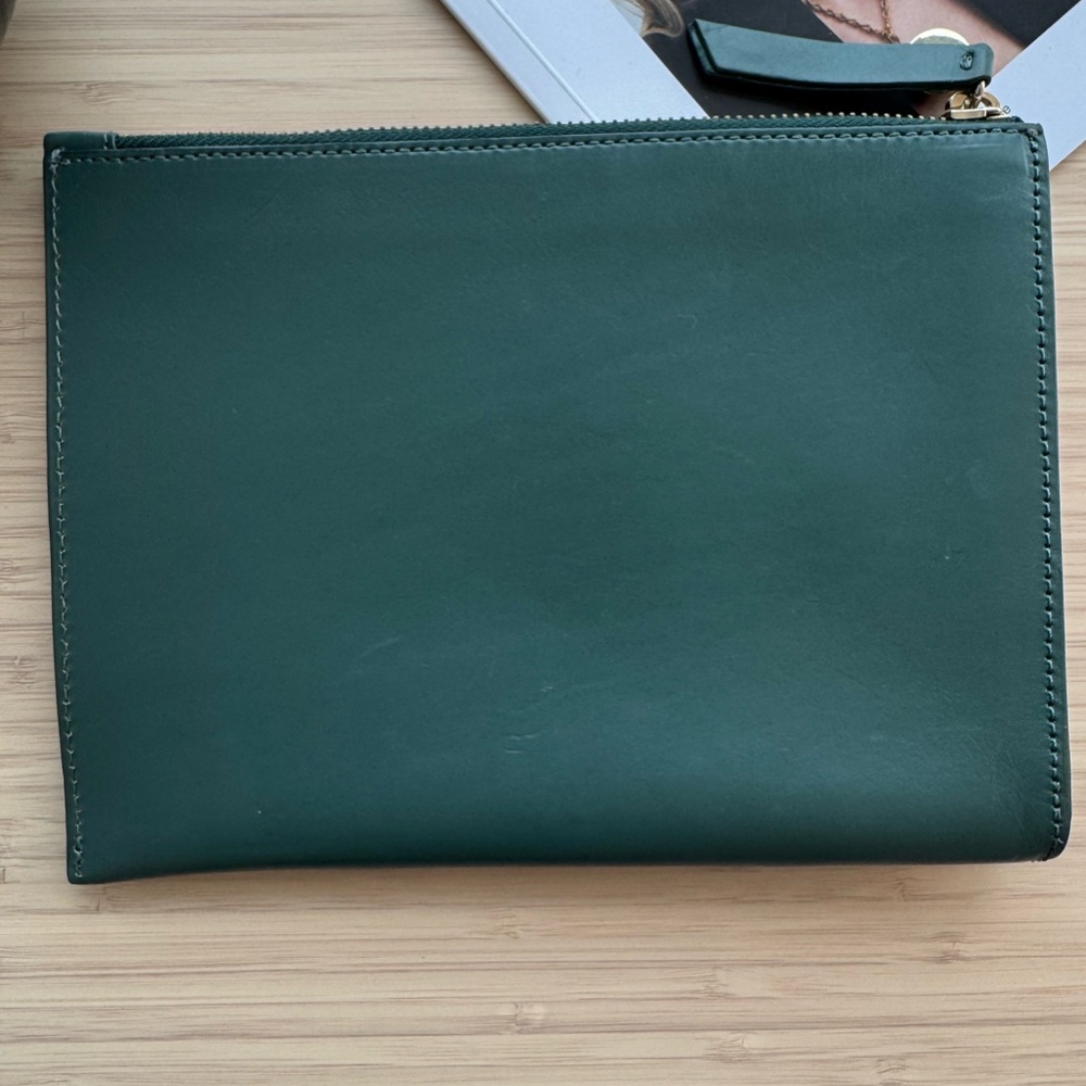 Jolie Pochette Pour Voyager Leather Clutch Bag From & Other Stories View 3